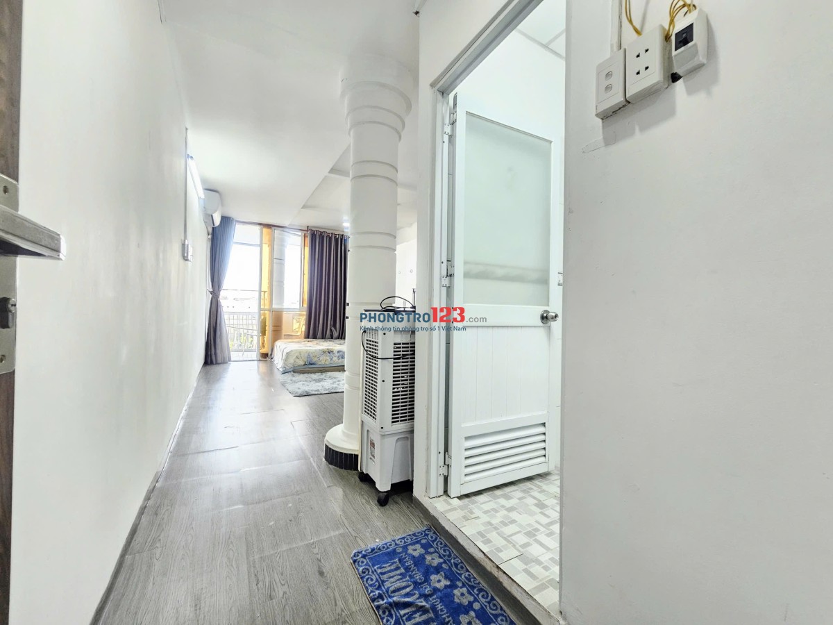 Phòng trọ full nội thất 35m2 Gần ngã tư hàng xanh, Đại học Hutech, Văn Lang ở Chu Văn An Bình Thạnh