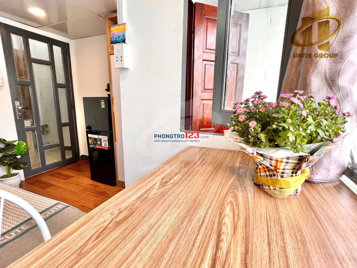 Căn hộ mới bancol + cửa sổ kế lotte Quận 7