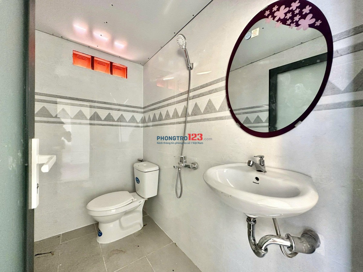 PHÒNG TRỌ 30M2 MỚI FULL NỘI THẤT, GÁC THOÁNG, CỬA SỔ GẦN ĐẠI HỌC NGOẠI THƯƠNG, GTVT, HUTECH
