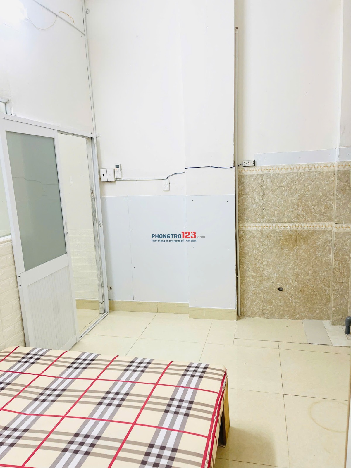 1PN tách bếp tầng trệt đường Giải Phóng Tân Bình chỉ 4,6 triệu