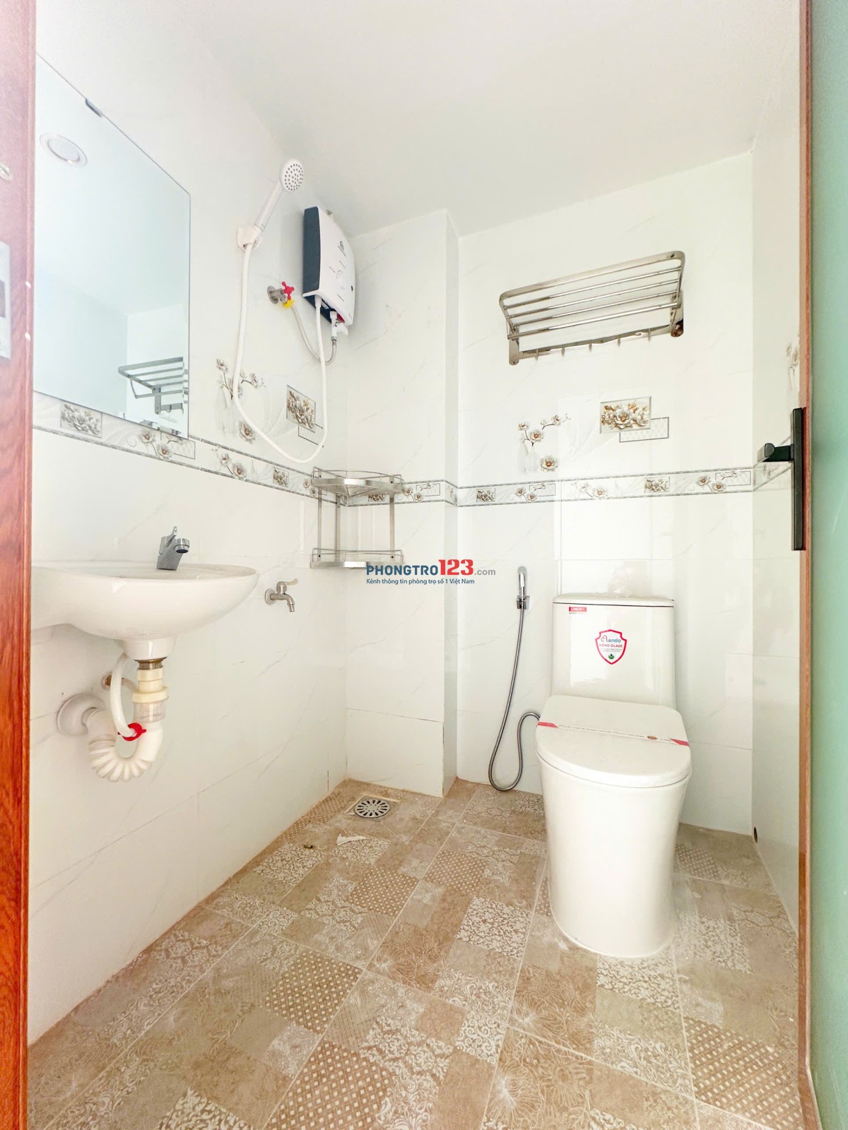 Phòng trọ cao cấp, full nội thất, ban công rộng – Gần Hutech, UEF, Ngoại Thương – Giá 4,5 triệu/thán