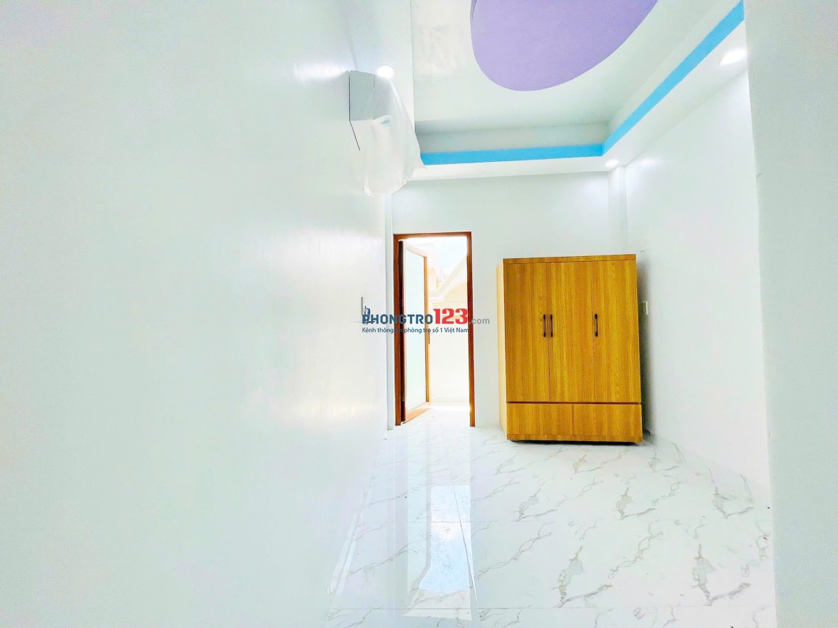 Phòng trọ cao cấp, full nội thất, ban công rộng – Gần Hutech, UEF, Ngoại Thương – Giá 4,5 triệu/thán