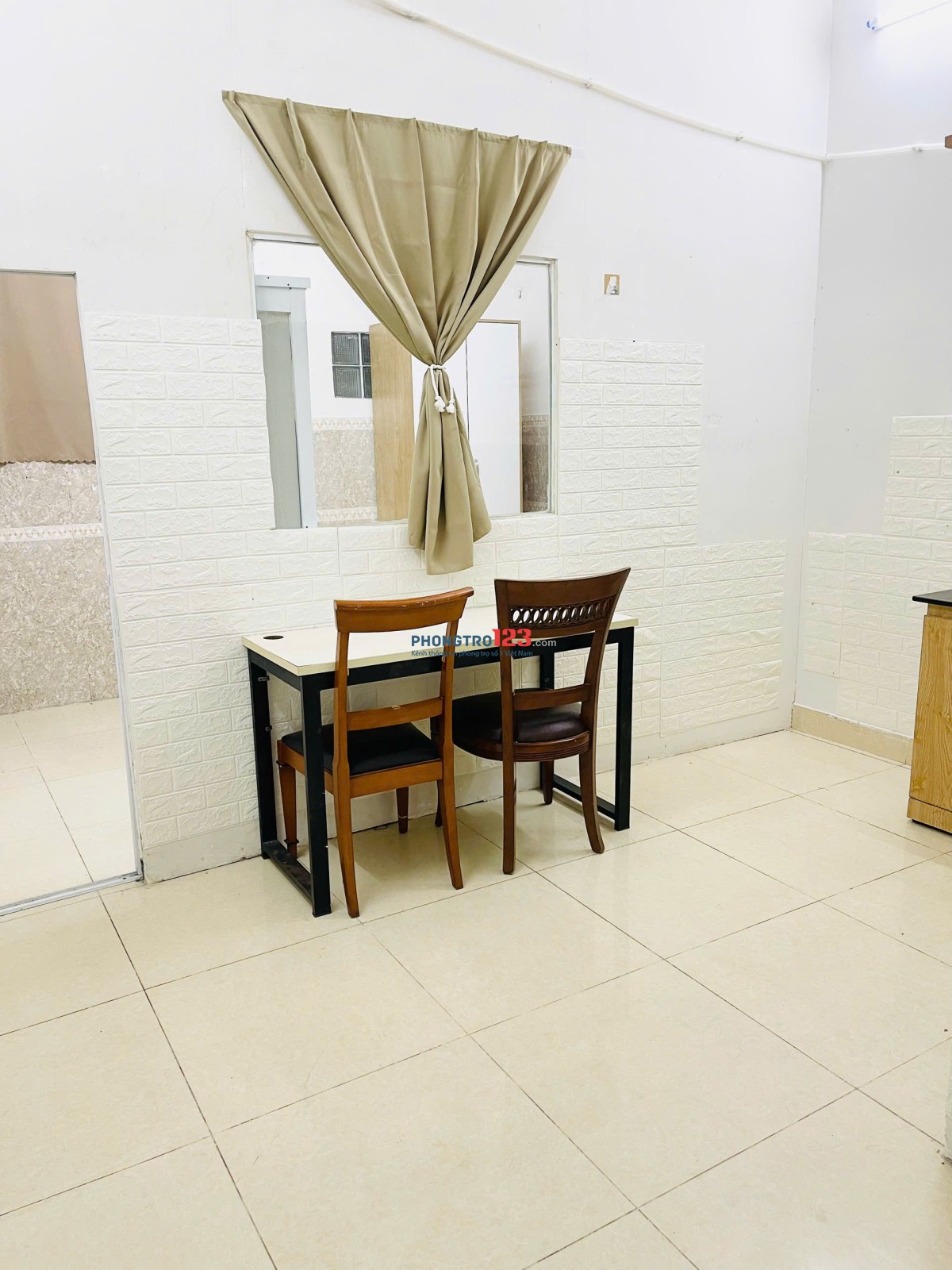 1PN tách bếp tầng trệt đường Giải Phóng Tân Bình chỉ 4,6 triệu