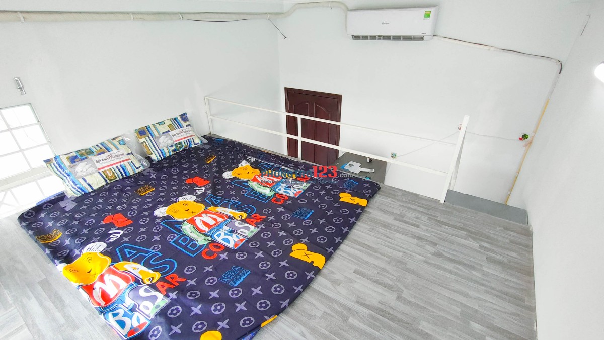 PHÒNG DUPLEX BAN CÔNG - MÁY GIẶT RIÊNG - GẦN CÁC TRƯỜNG ĐẠI HỌC