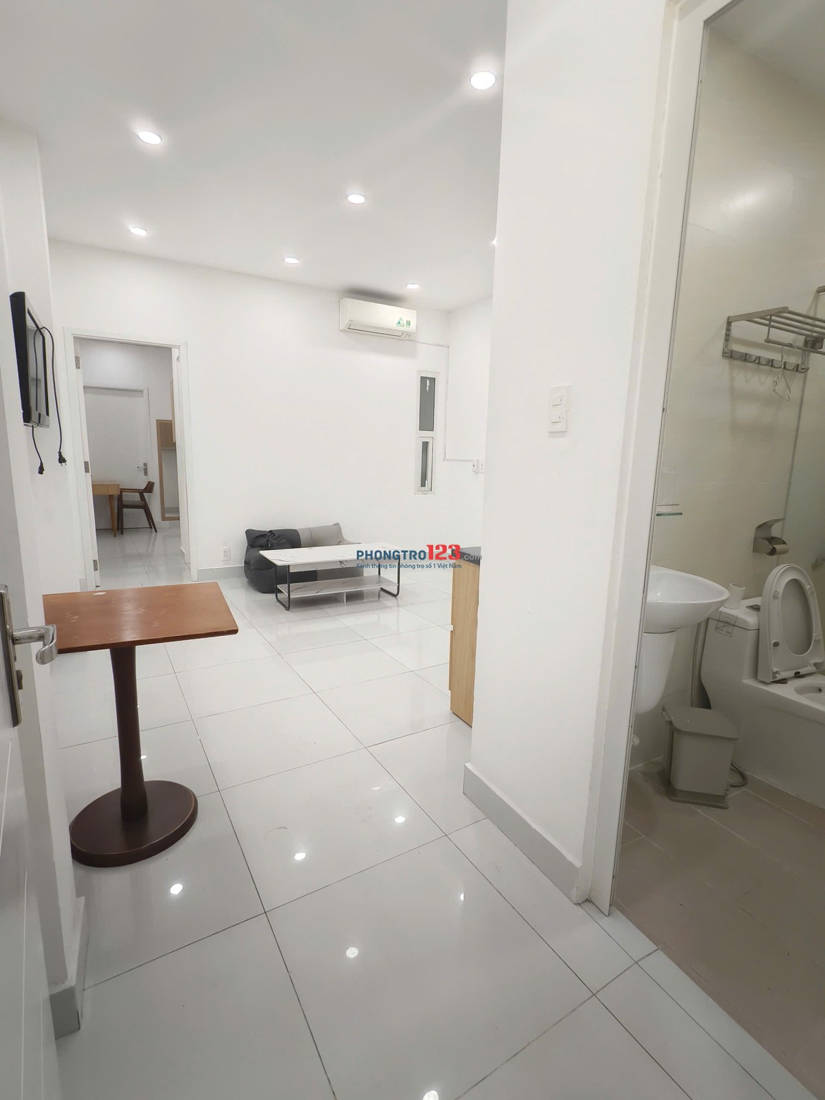 CĂN 1 PHÒNG NGỦ - 1 PHÒNG KHÁCH - 2WC