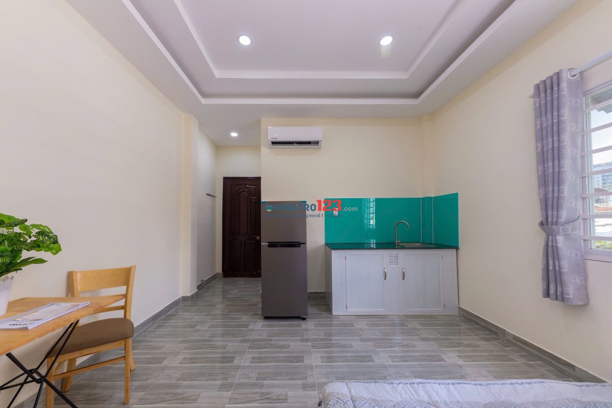 Cho Thuê Căn Hộ Full Nội Thất - Cửa Sổ Thoáng - Nhà Sạch Sẽ - Gần Chợ Bà Chiểu - Đại Học