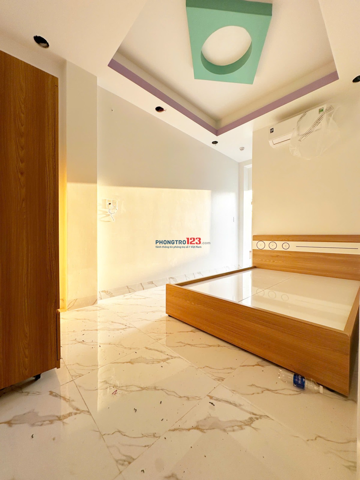 Phòng trọ cao cấp, full nội thất, ban công rộng – Gần Hutech, UEF, Ngoại Thương – Giá 4,5 triệu/thán