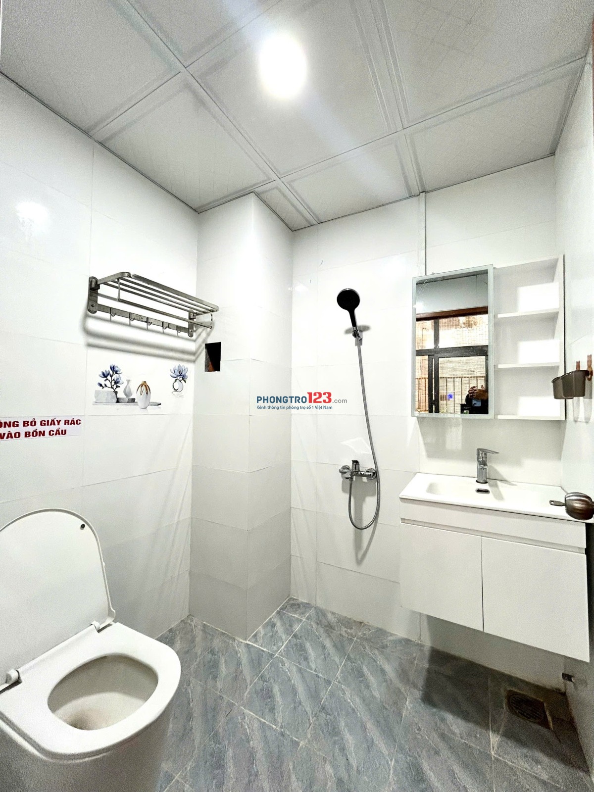 Cho Thuê Căn Hộ Mới Keng - Tách Bếp - Ban Công - Thang Máy - Máy Giặt Riêng - Gần ĐH Hutech - UEF