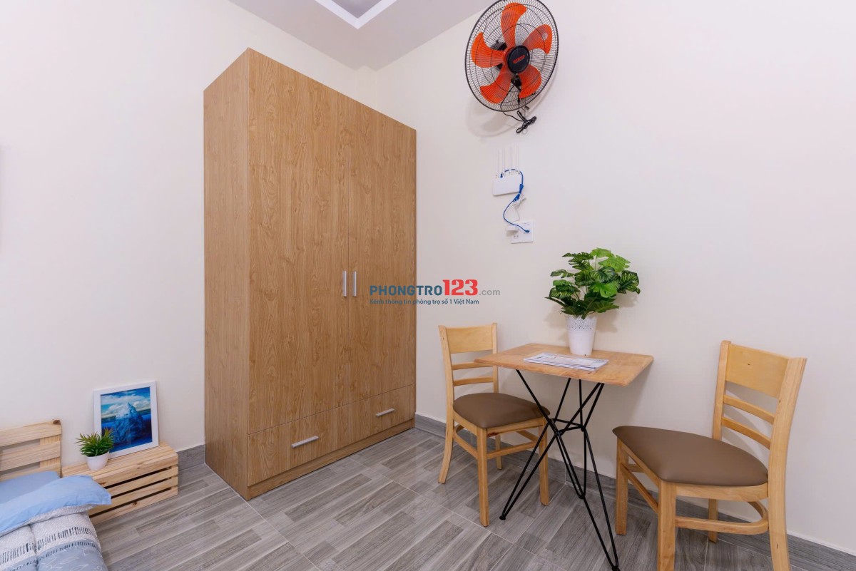 Cho Thuê Căn Hộ Full Nội Thất - Cửa Sổ Thoáng - Nhà Sạch Sẽ - Gần Chợ Bà Chiểu - Đại Học