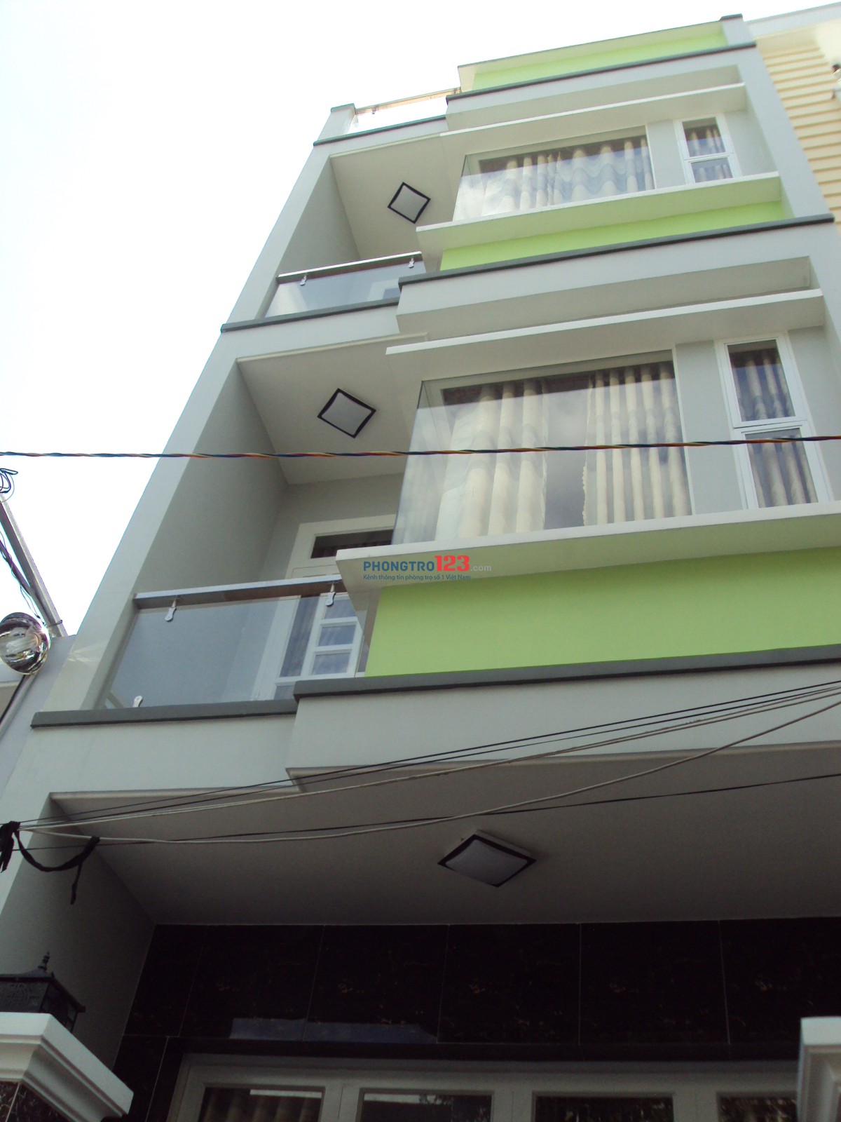 Cho thuê phòng 2,4 triệu/tháng,hẻm 330/...Bình Trị Đông, Q.Bình Tân