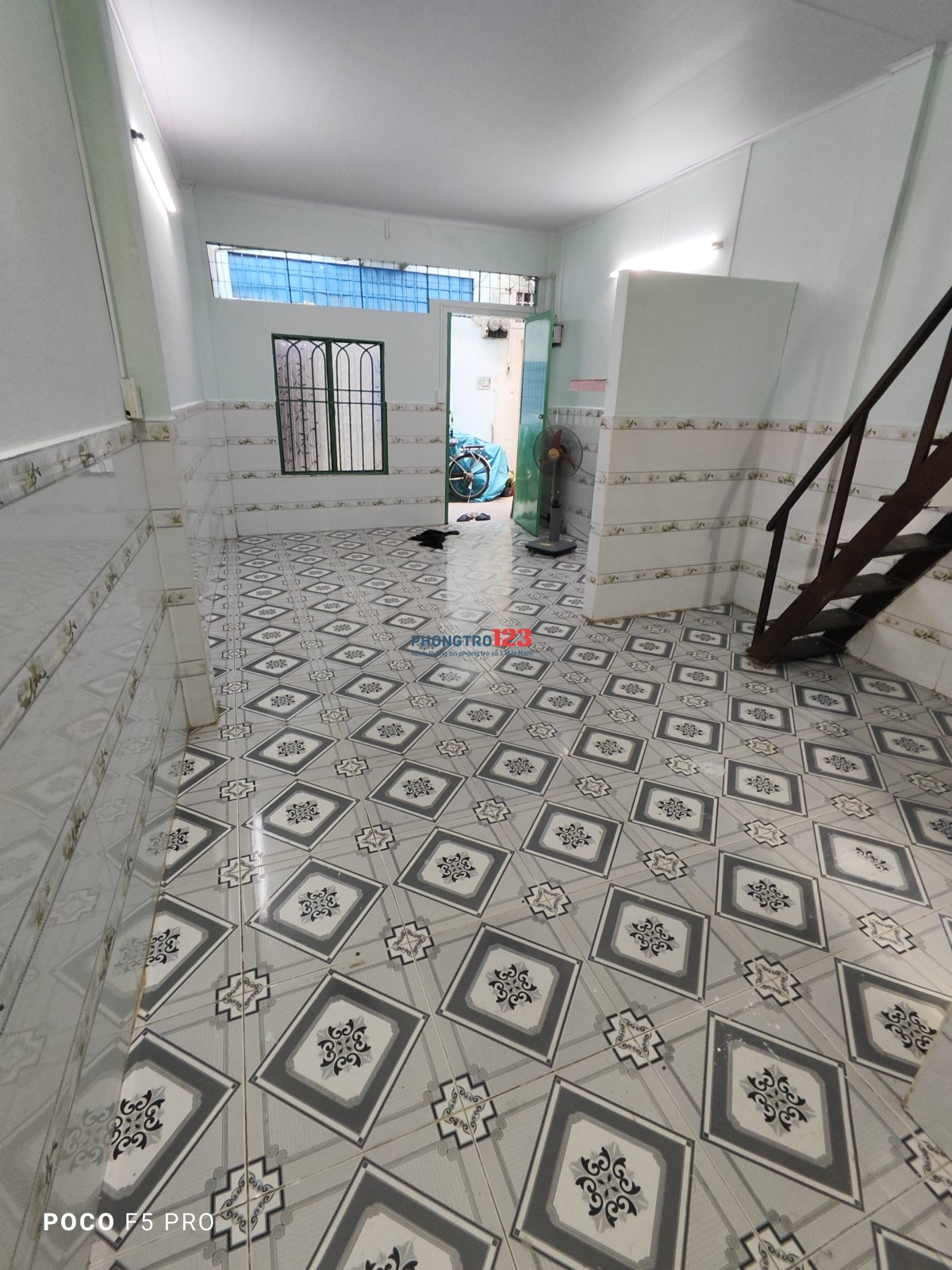 Nhà trọ rộng nguyên Căn, trệt lầu ban công cửa sổ Q11