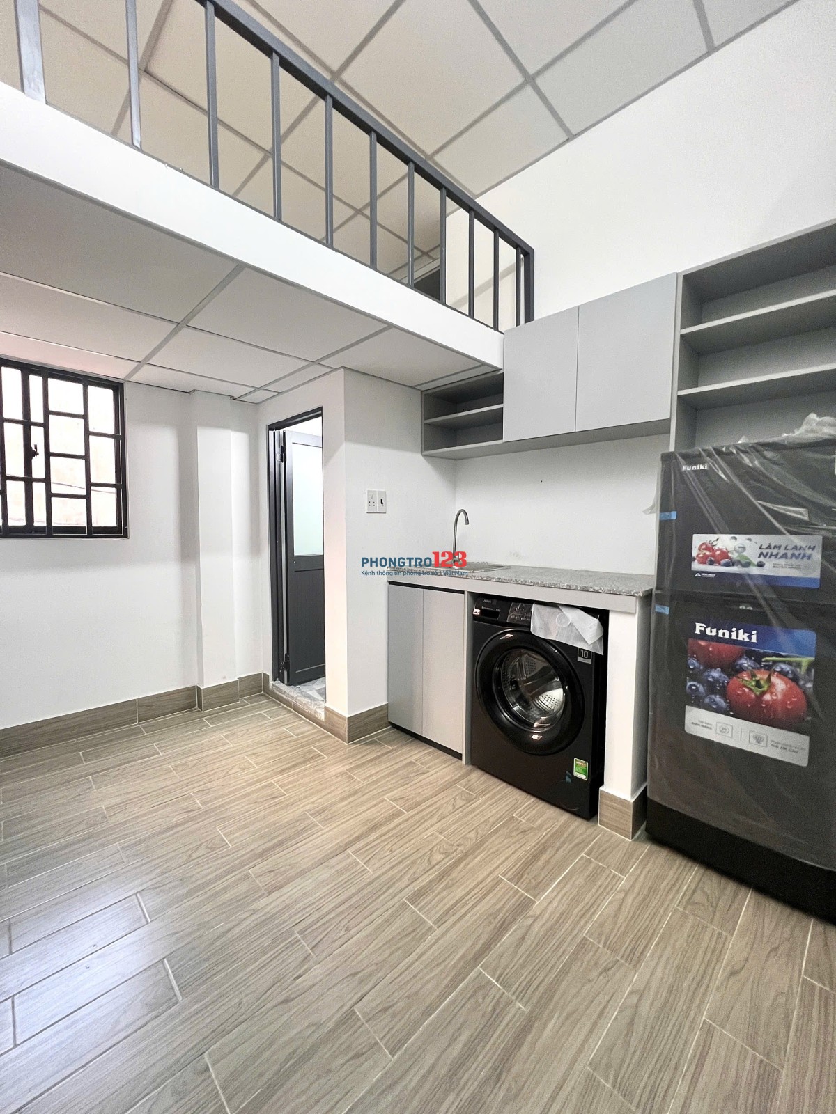 Phòng có gác full nội thất gần Ngã Tư Hàng Xanh, ĐH Hutech, Văn Lang, Ngoại Thương ở Điện Biên Phủ