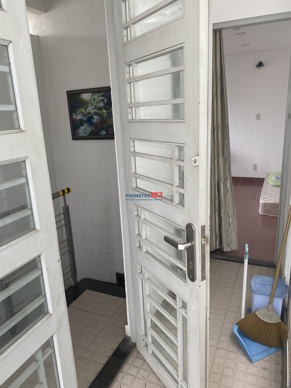 Phòng trọ 16m2 đường Lam Sơn, Q. Tân Bình - Gần sân bay TSN - Siêu yên tĩnh