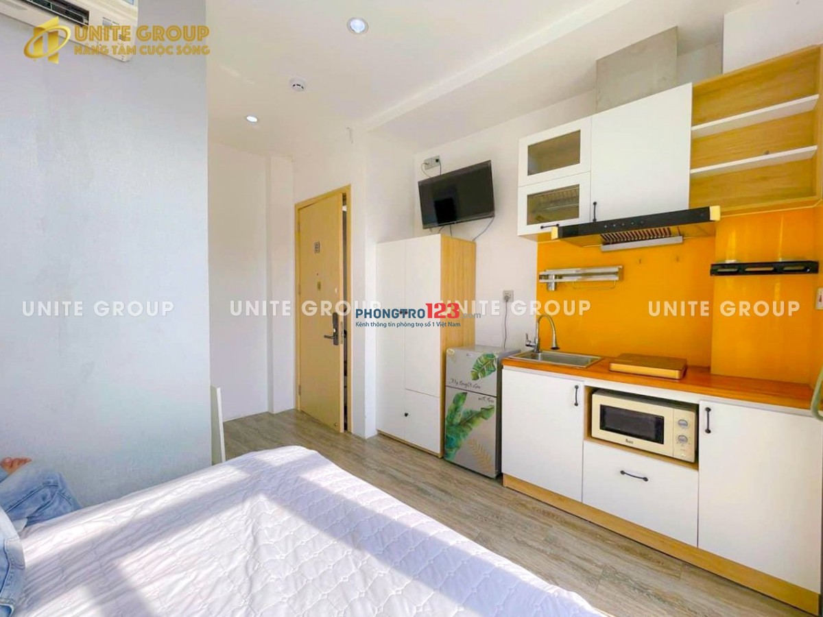 Phòng trọ 30m2 full nội thất ban công gần ĐH Văn Lang, Ngã tư Hàng Xanh ở Nguyễn Xí Bình Thạnh