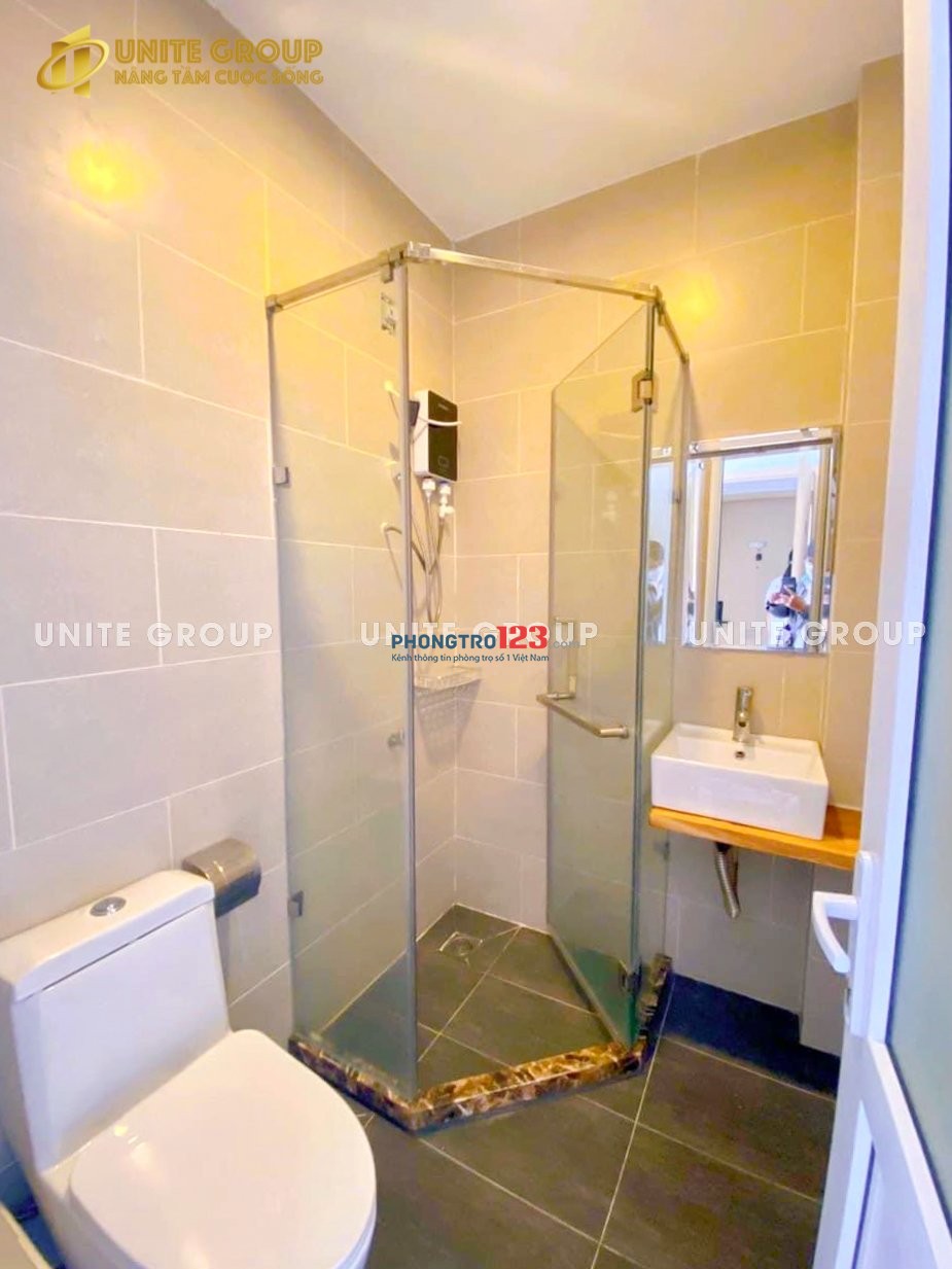Phòng trọ 30m2 full nội thất ban công gần ĐH Văn Lang, Ngã tư Hàng Xanh ở Nguyễn Xí Bình Thạnh