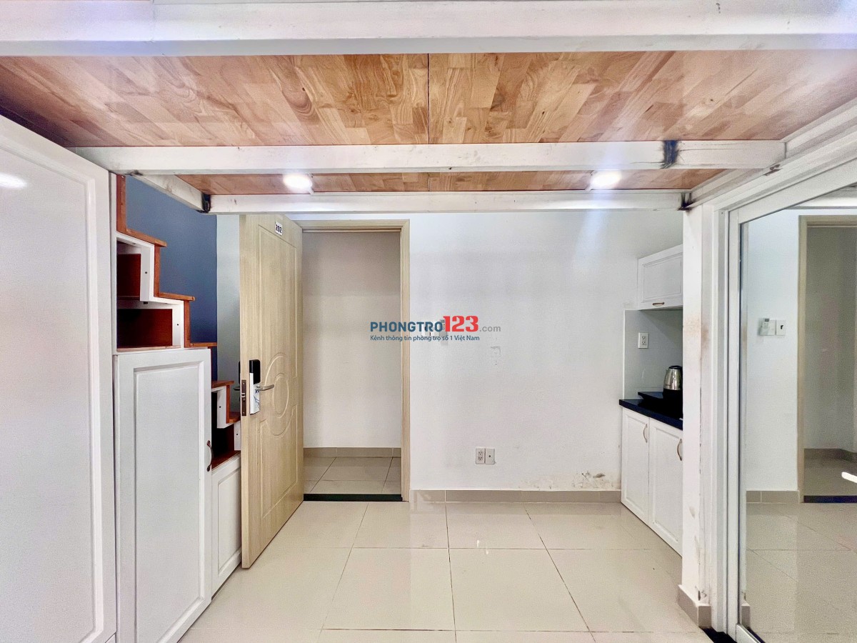 GÁC LỬNG CỬA SỔ TRỜI ĐẦY ĐỦ TIỆN NGHI NGAY COOP MART NHIÊU LỘC, ĐH SƯ PHẠM