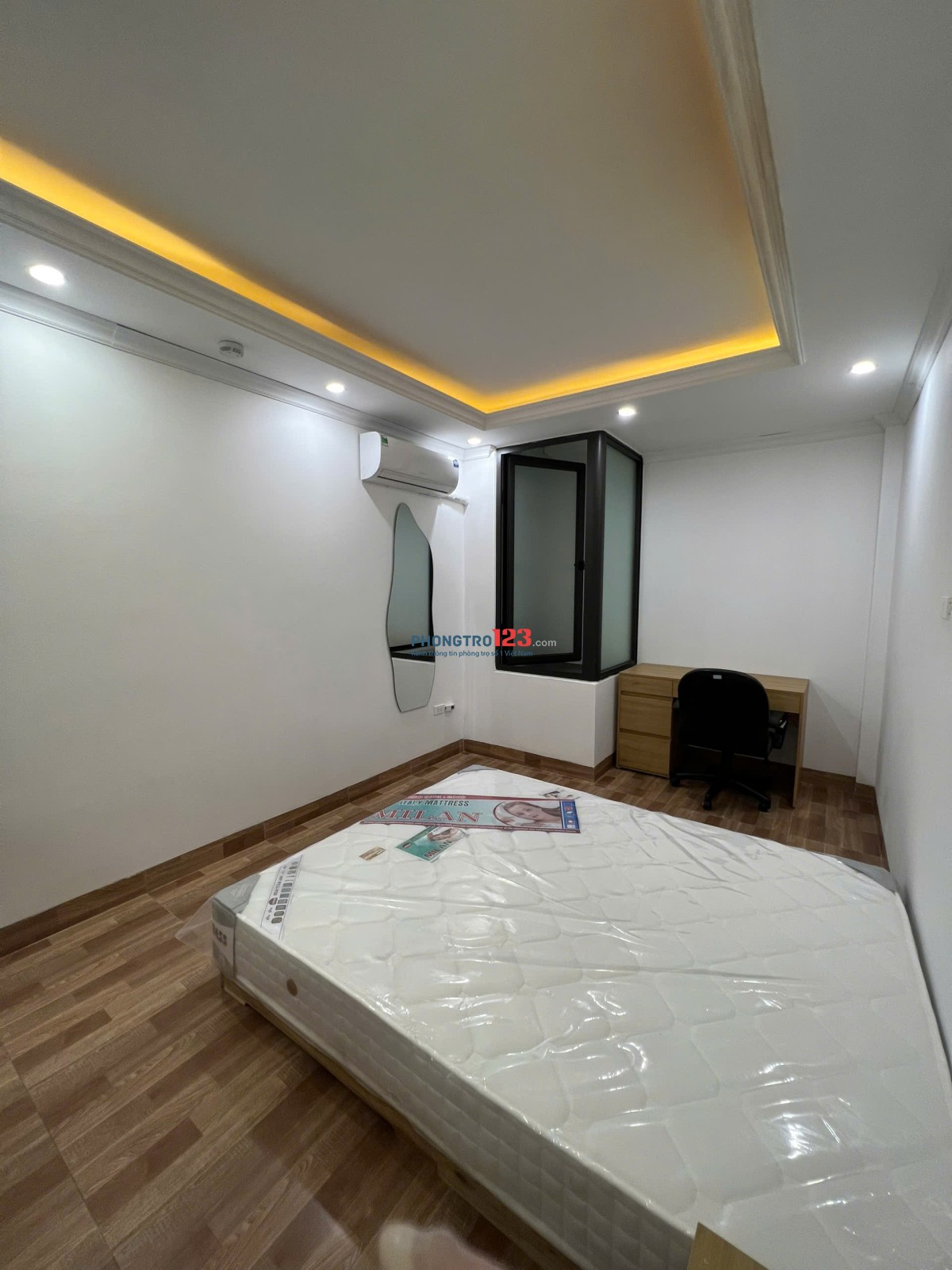 Cho thuê căn hộ 1 khách 1 ngủ (60m2) full đồ mới, có thang máy - giá 8 triệu