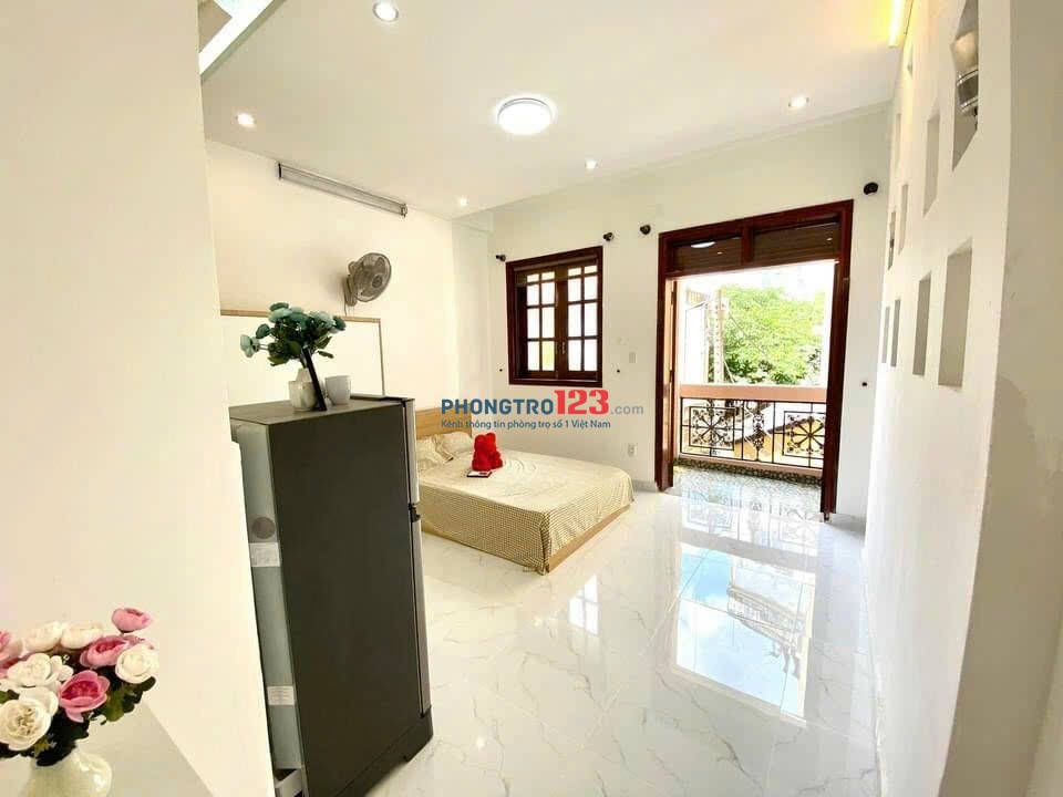 THUÊ NGAY PHÒNG STUDIO- GIÁ NGON - VỊ TRÍ VÀNG! Ở NGAY BÌNH THẠNH, SÁT ĐH CÔNG NGHIỆP, HUTECH