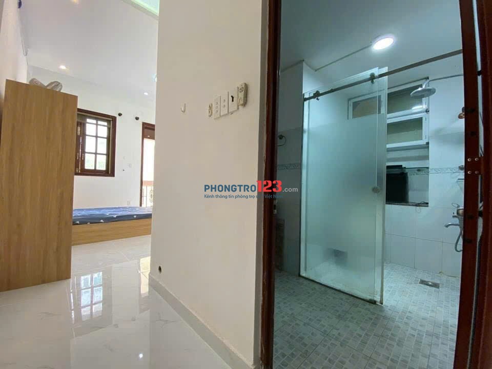 THUÊ NGAY PHÒNG STUDIO- GIÁ NGON - VỊ TRÍ VÀNG! Ở NGAY BÌNH THẠNH, SÁT ĐH CÔNG NGHIỆP, HUTECH