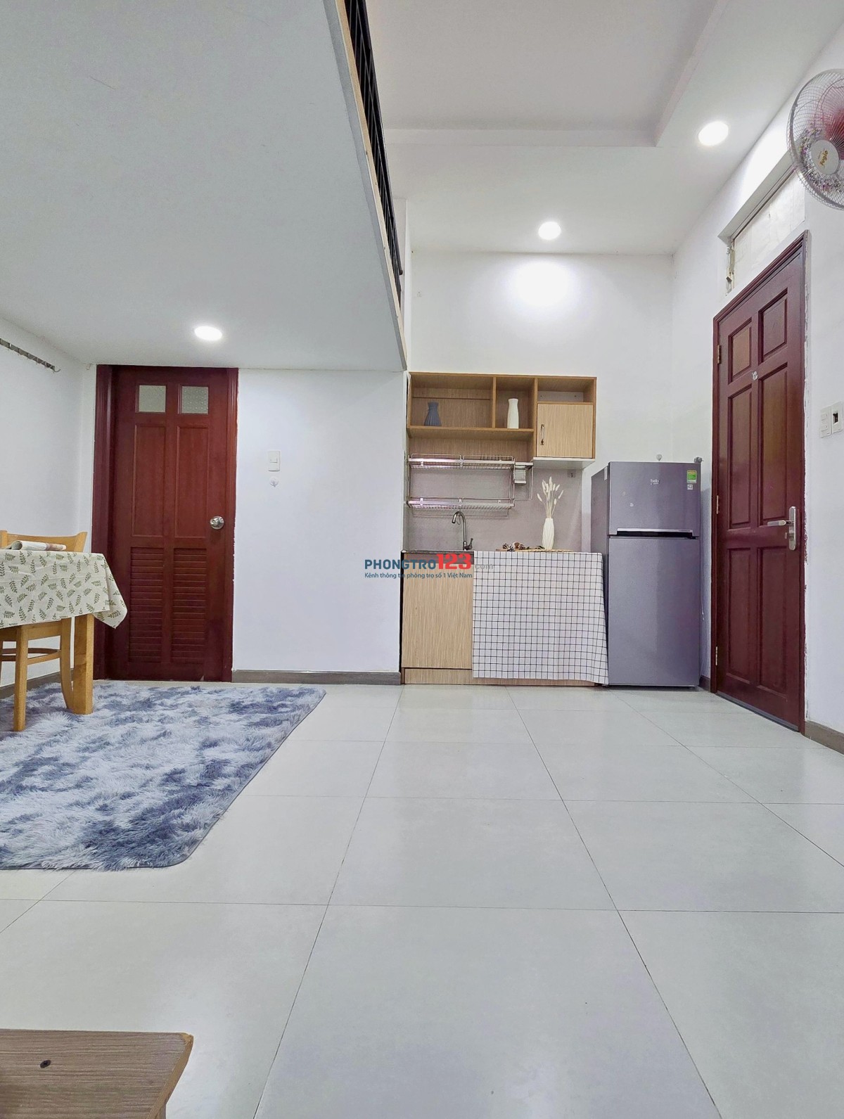 CHO THUÊ CĂN HỘ CÓ GÁC, CỬA SỔ MỚI GẦN ETOWN