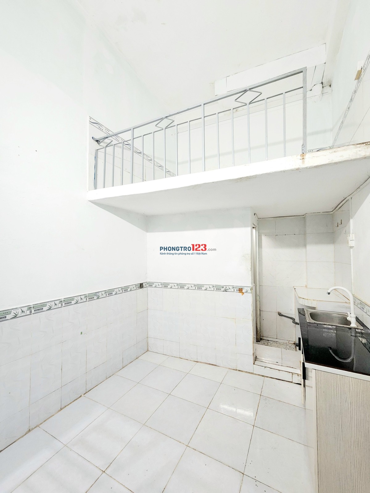 Phòng Gác cao Tháng 9 - đường số 4 Linh Xuân, Thủ Đức - zá 2trx - Giờ Tự Do, Vân Tay KO CHỦ