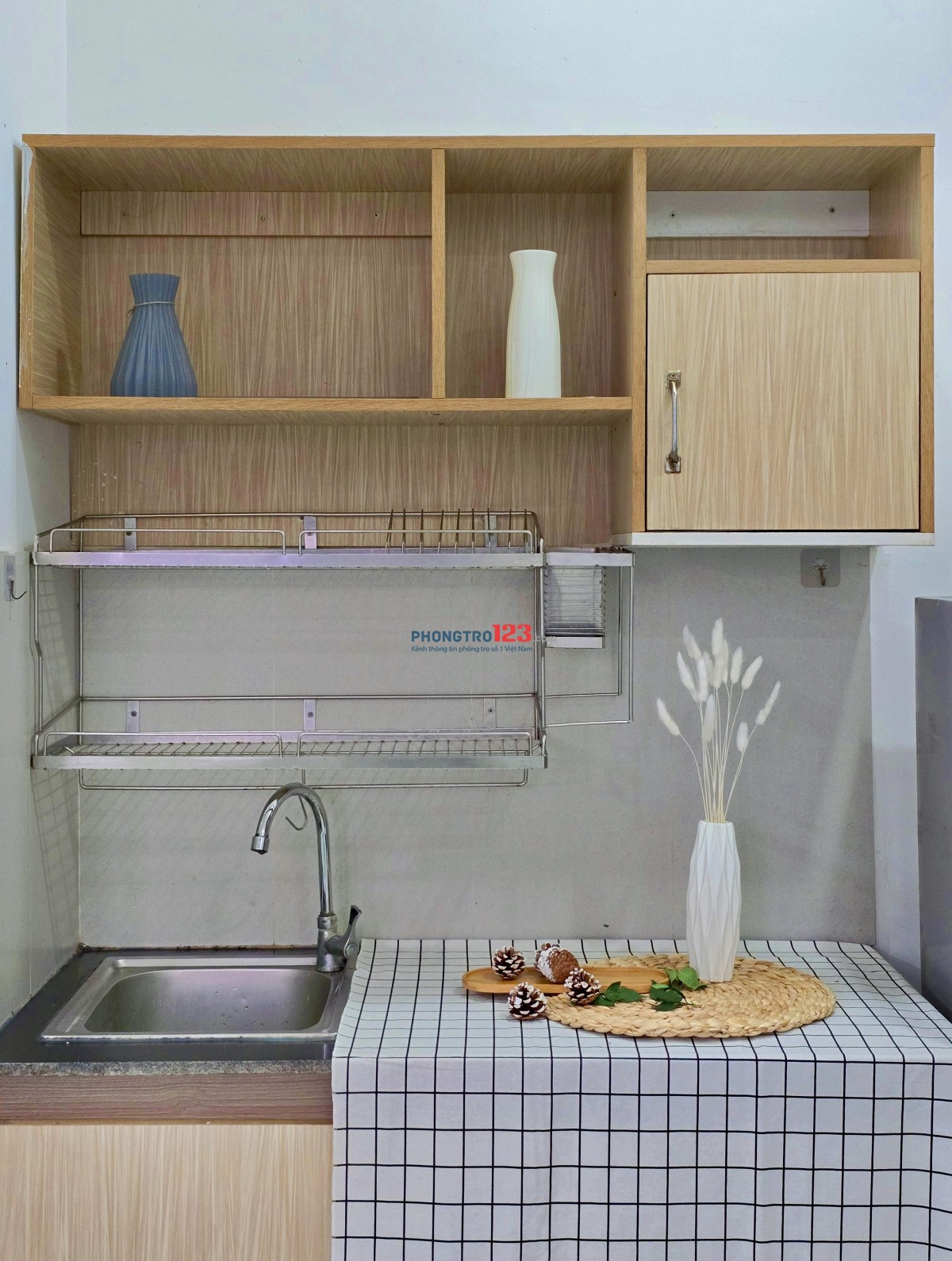 CHO THUÊ CĂN HỘ CÓ GÁC, CỬA SỔ MỚI GẦN ETOWN