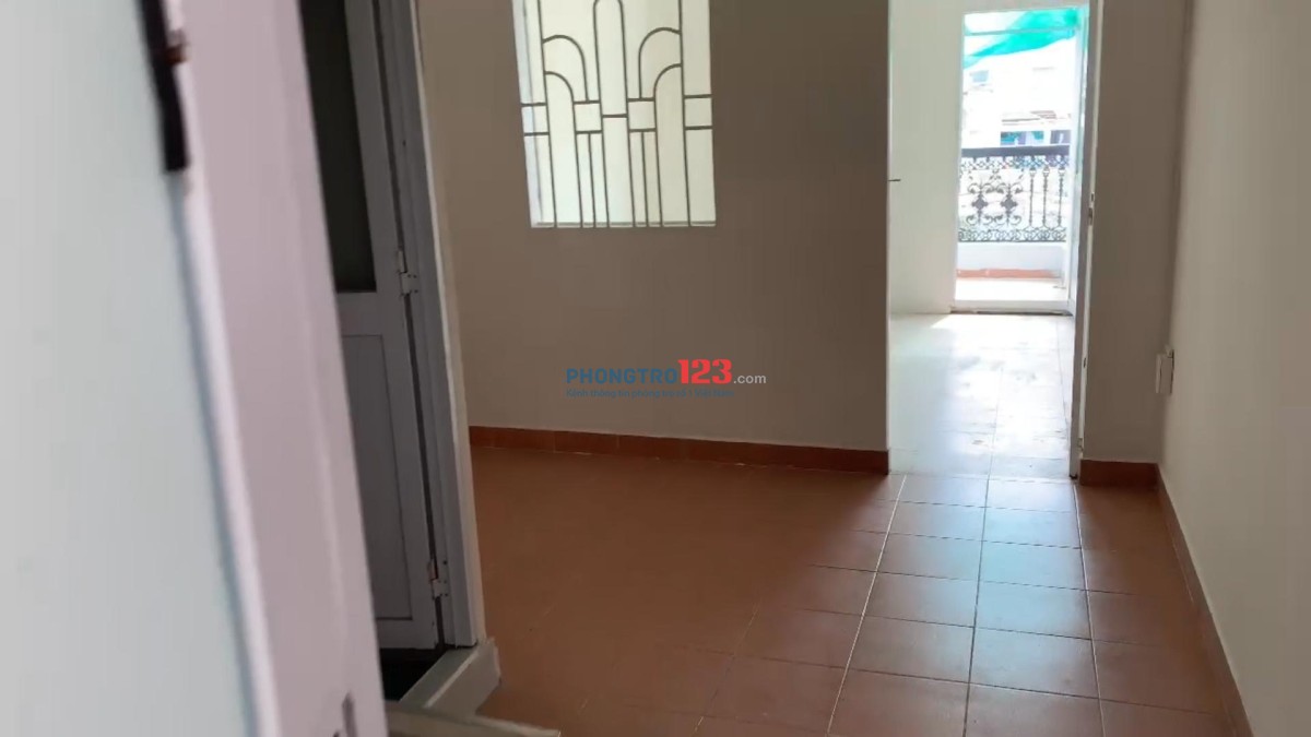 CHÍNH CHỦ CHO THUÊ PHÒNG TÁCH BẾP 4tr5