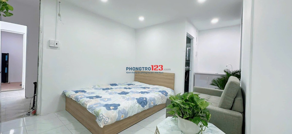 PHÒNG TRỌ FULL NỘI THẤT CỬA SỔ LỚN NGUYỄN GIA TRÍ GẦN ĐẠI HỌC HUTECH,HỒNG BÀNG,UEF,..-LH:0932985900