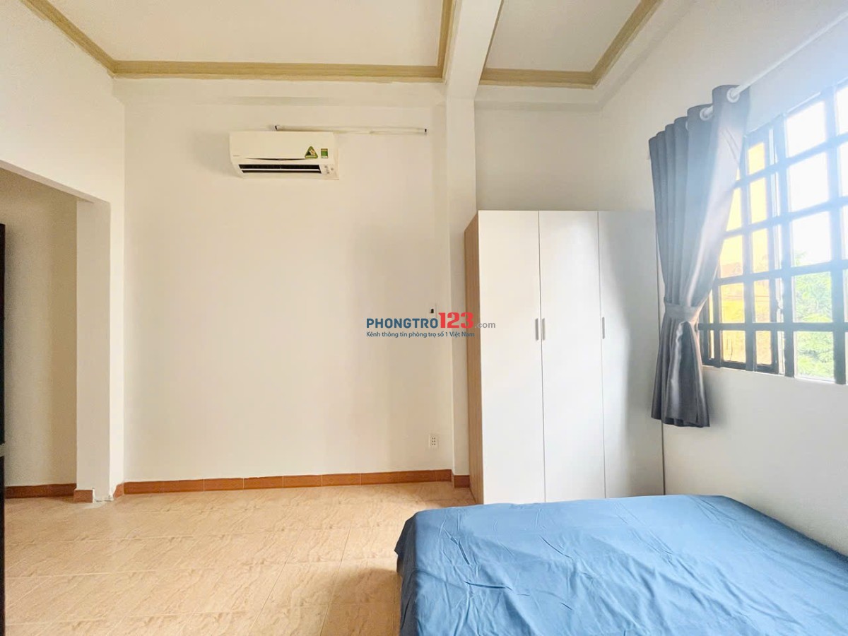 Cho thuê phòng 25m2 đường Trường Sa quận 3, thoáng mát sạch sẽ