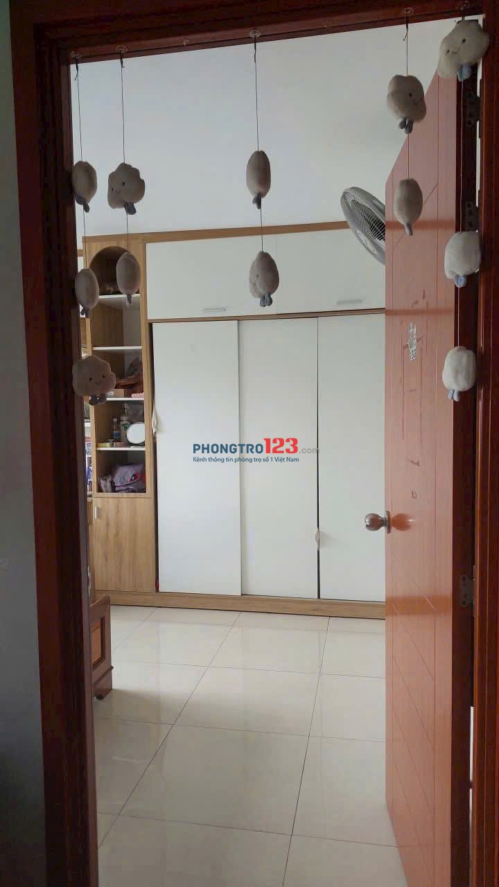 Chung cư Screc, Trường Sa, Quận 3: 88m2, 2p ngủ, full nội thất, 13tr