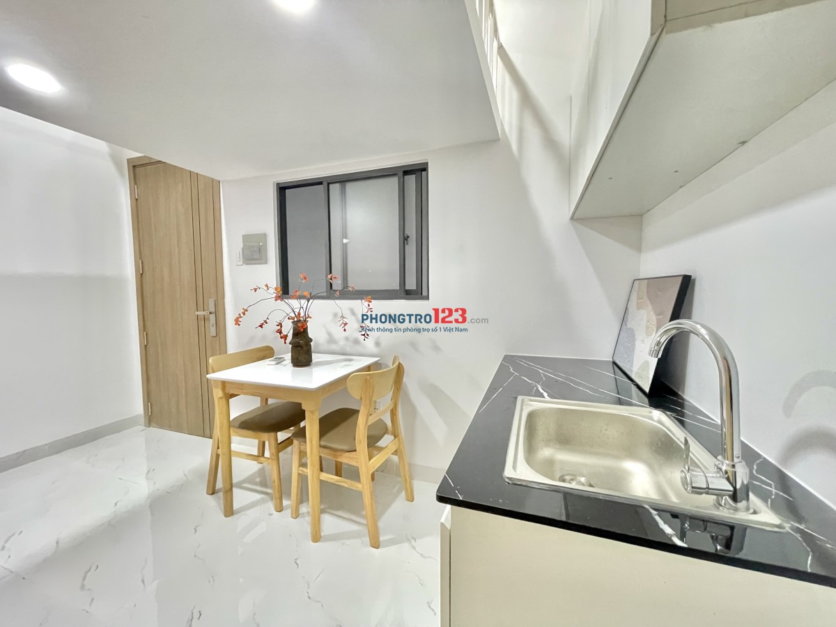 Duplex ban công giá rẻ cho học sinh, sinh viên - ngay trung tâm quận 7