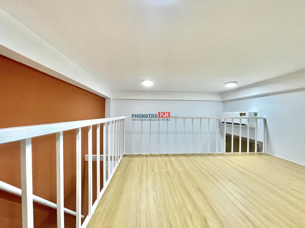 Duplex ban công giá rẻ cho học sinh, sinh viên - ngay trung tâm quận 7