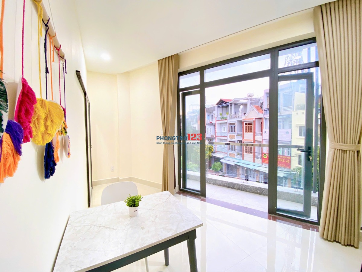 Cho thuê phòng ban công full nội thất giá sinh viên quận 8 gần ParcMall