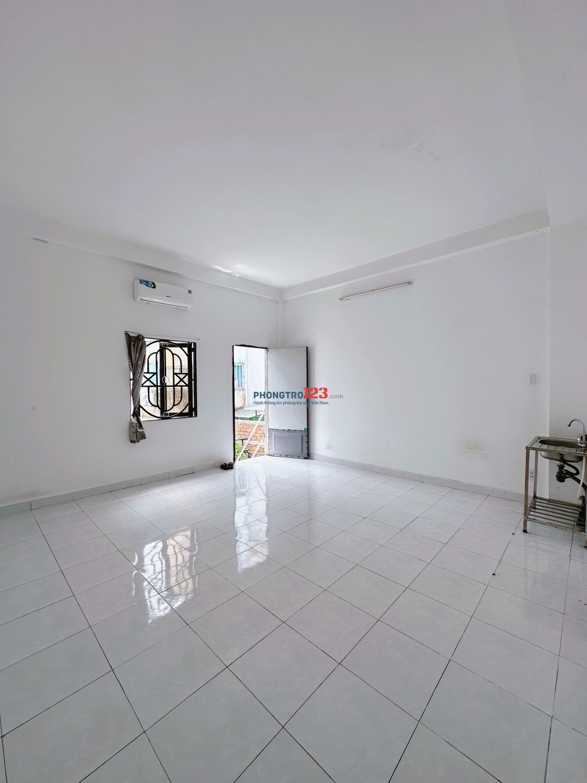 Cho thuê phòng 30m2 Chế Lan Viên Tân Phú