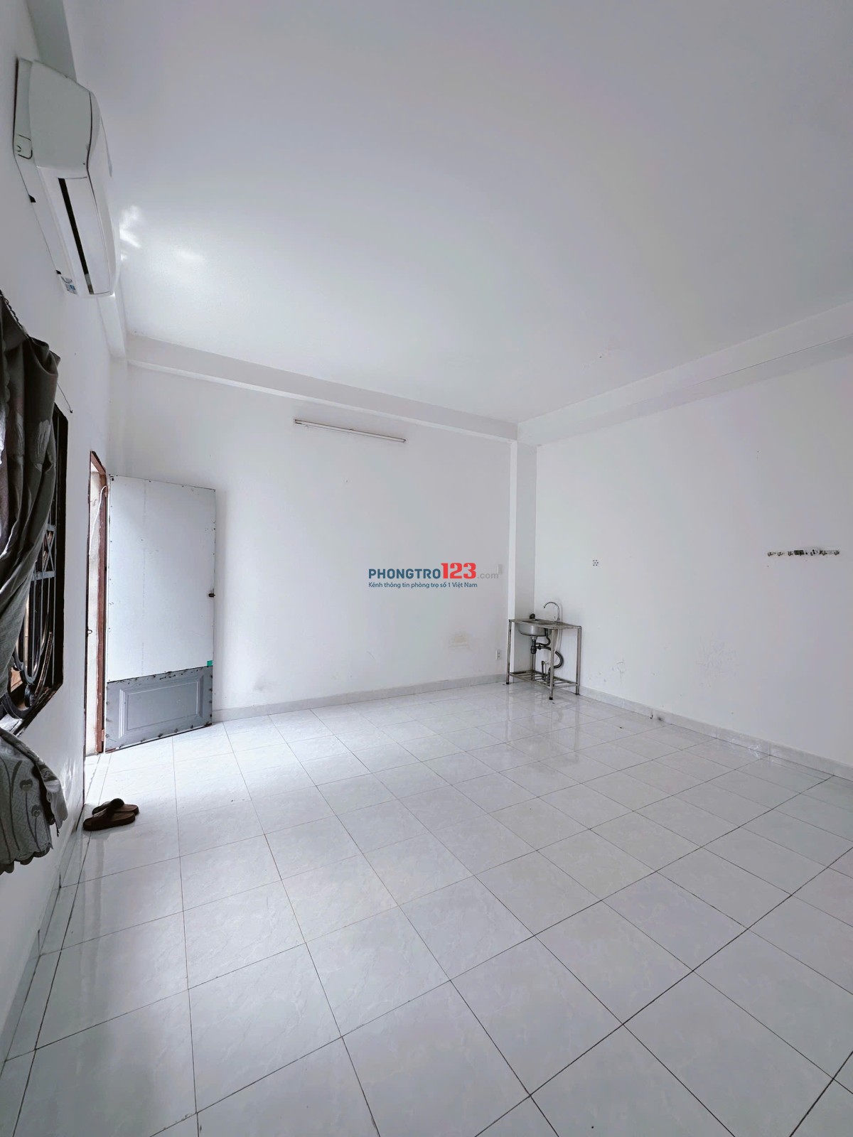 Cho thuê phòng 30m2 Chế Lan Viên Tân Phú