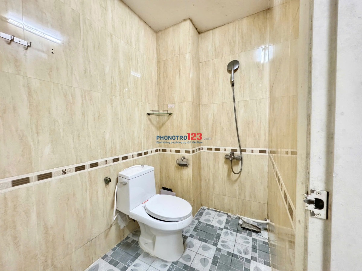 Phòng Studio đủ nội thất siêu rộng - 71 Hồ Bá Kiện Q. 10 (Gần CV Lê Thị Riêng)