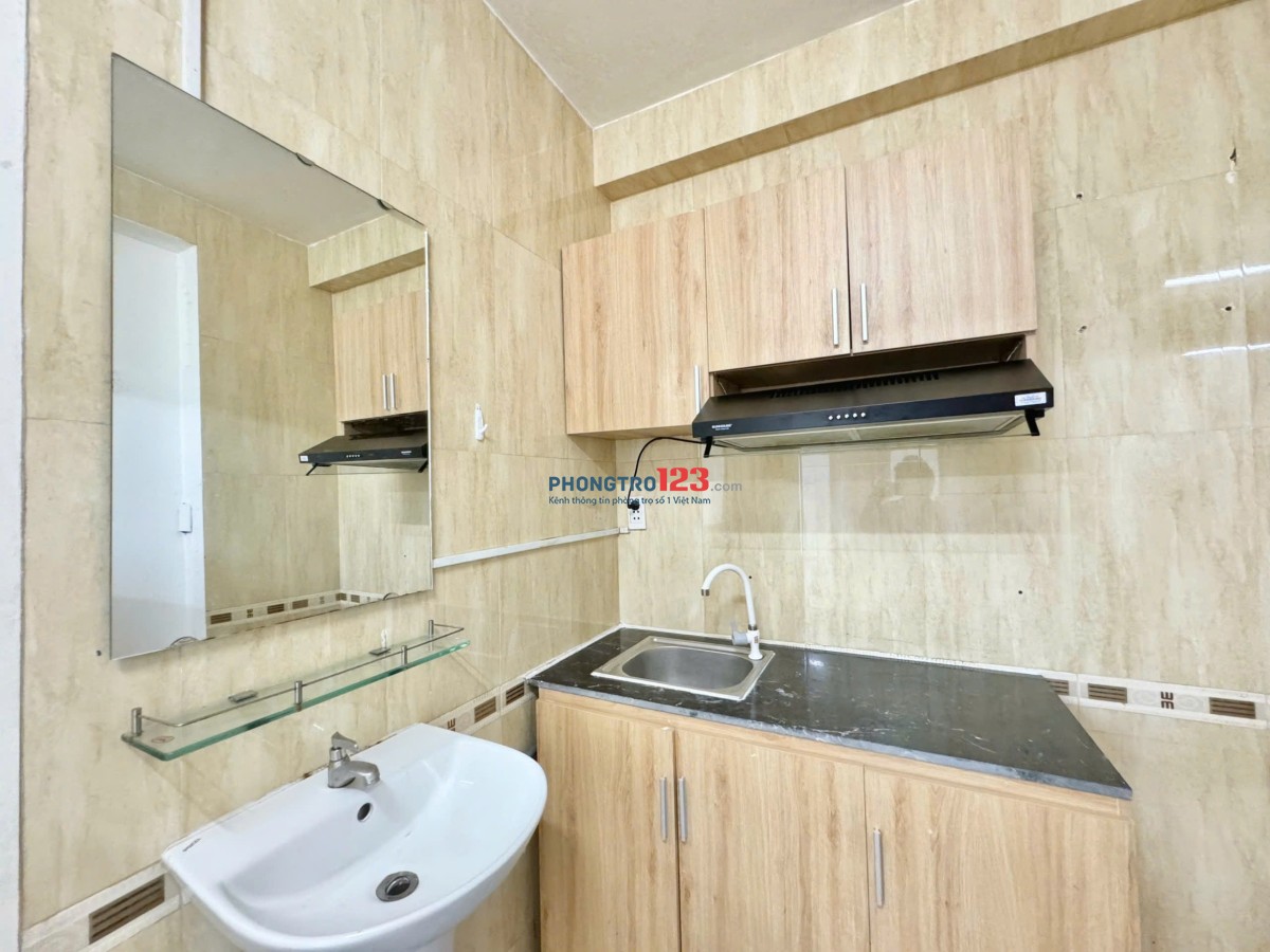 Phòng Studio đủ nội thất siêu rộng - 71 Hồ Bá Kiện Q. 10 (Gần CV Lê Thị Riêng)