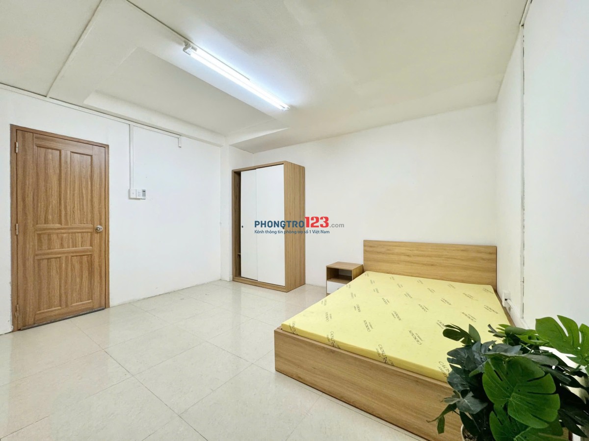 Phòng Studio đủ nội thất siêu rộng - 71 Hồ Bá Kiện Q. 10 (Gần CV Lê Thị Riêng)