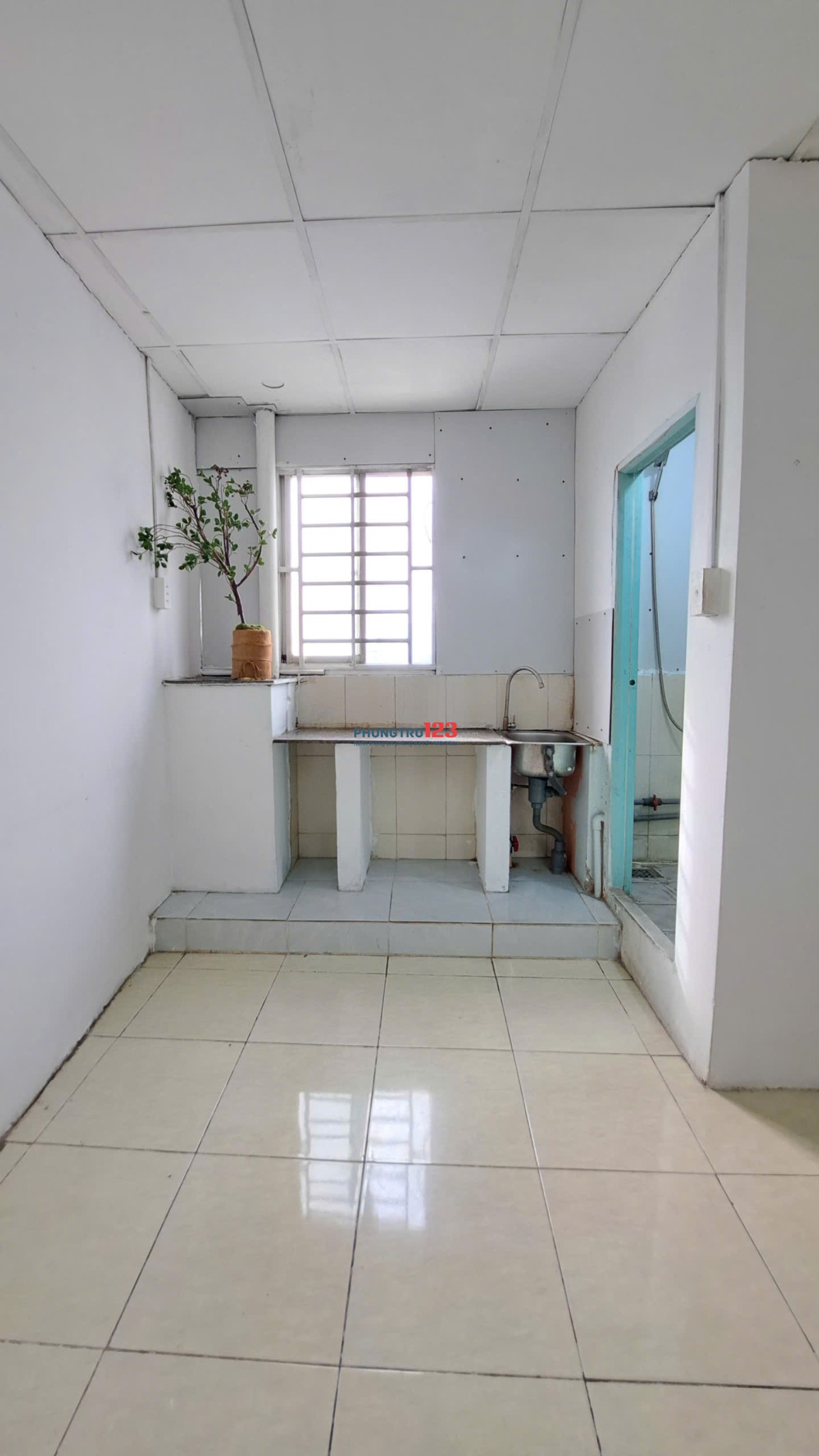 Phòng đẹp giá tốt có Wc riêng, kệ bếp - 26/42 Tân Sơn Nhì, Q. Tân Phú (có thang máy, máy giặt)