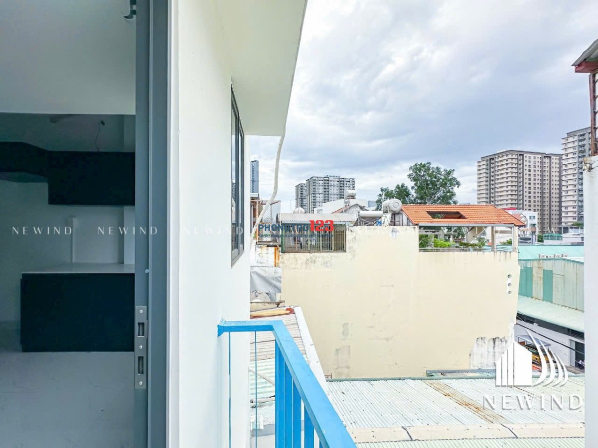 Căn hộ duplex ban công giá rẻ - Ở được nhiều người - Ngay trung tâm quận 7 - Ưu đãi giảm 10% tiền ph
