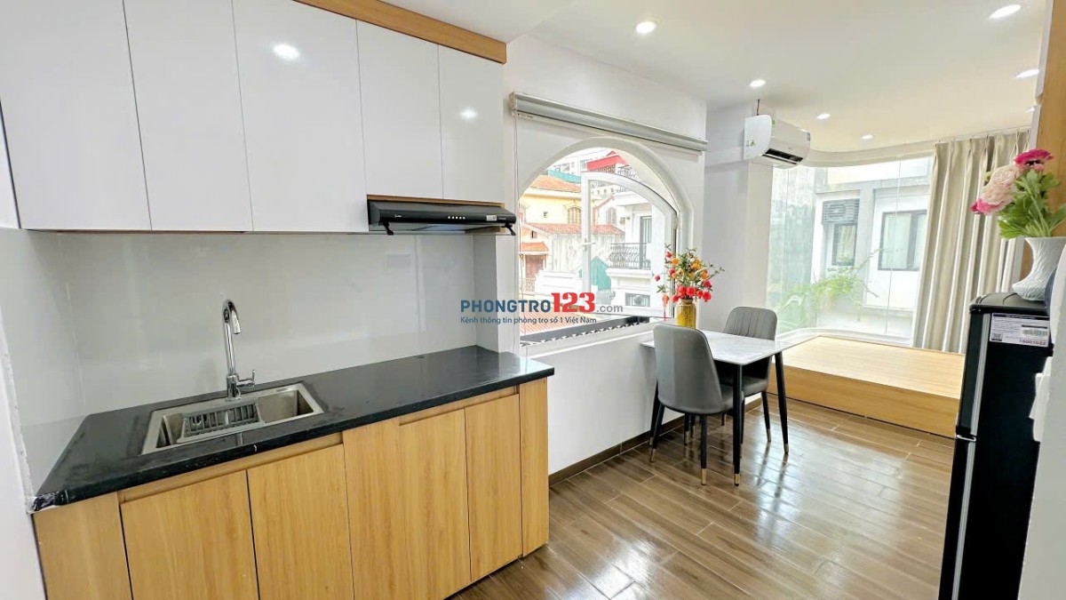 Căn Hộ Cửa Sổ Lớn, Đón Nắng Sớm Gần ĐH Hutech, UEF, Hồng Bàng - Bạch Đằng, Bình Thạnh