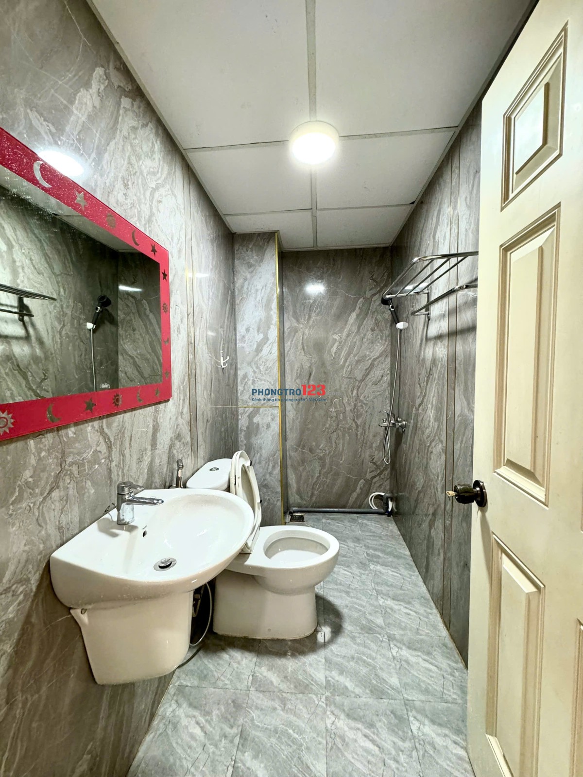 Phòng mới 100% vừa hoàn thiện. Ngay gần công viên Gia Định