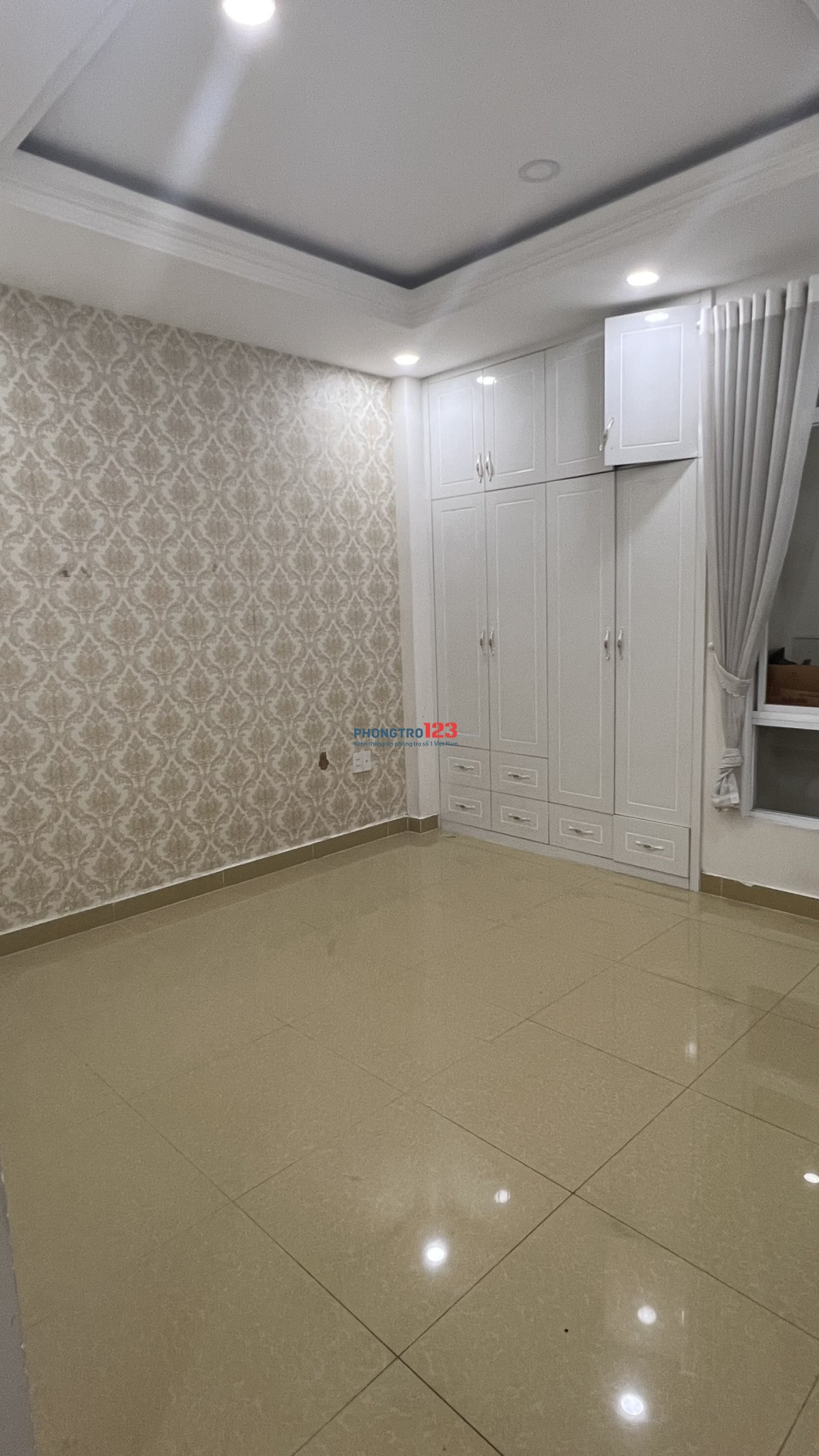 Phòng cho sinh viên thuê, giờ giấc tự do.