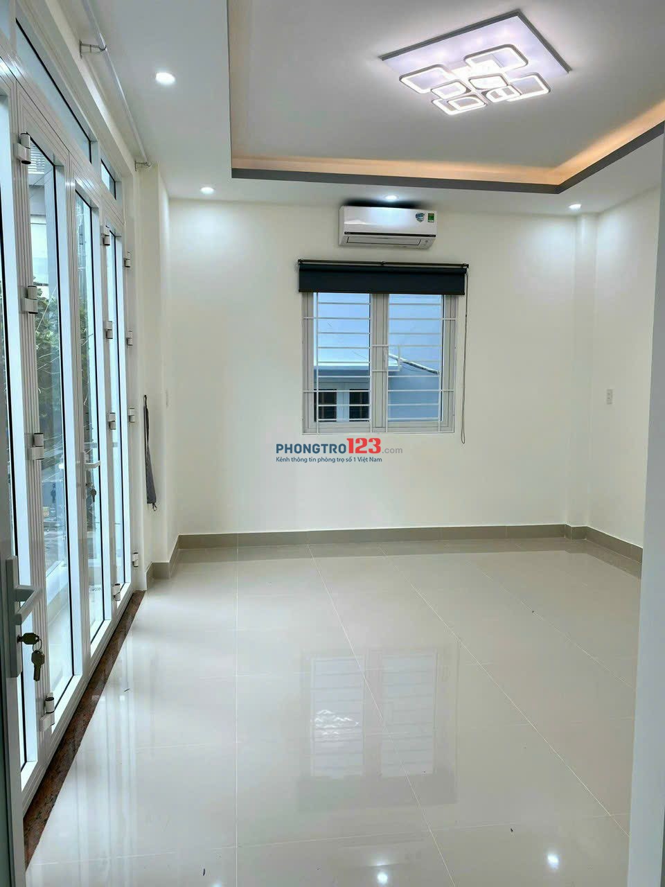 Cho thuê nhà nguyên căn 4 lầu tại Nhiêu Tứ Phú Nhuận