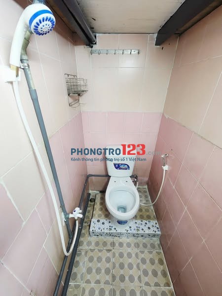 Phòng Mới dãy 1 mặt ngay Vicom Dĩ An, Ngã Tư 550 Tân Đông Hiệp Dĩ An KO Chủ Giờ Tự Do