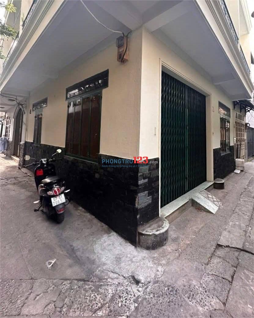 Cho thuê nhà nguyên căn 4 lầu tại Nhiêu Tứ Phú Nhuận