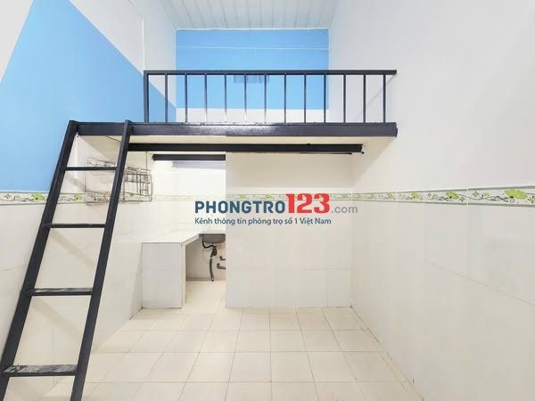 Phòng Mới dãy 1 mặt ngay Vicom Dĩ An, Ngã Tư 550 Tân Đông Hiệp Dĩ An KO Chủ Giờ Tự Do