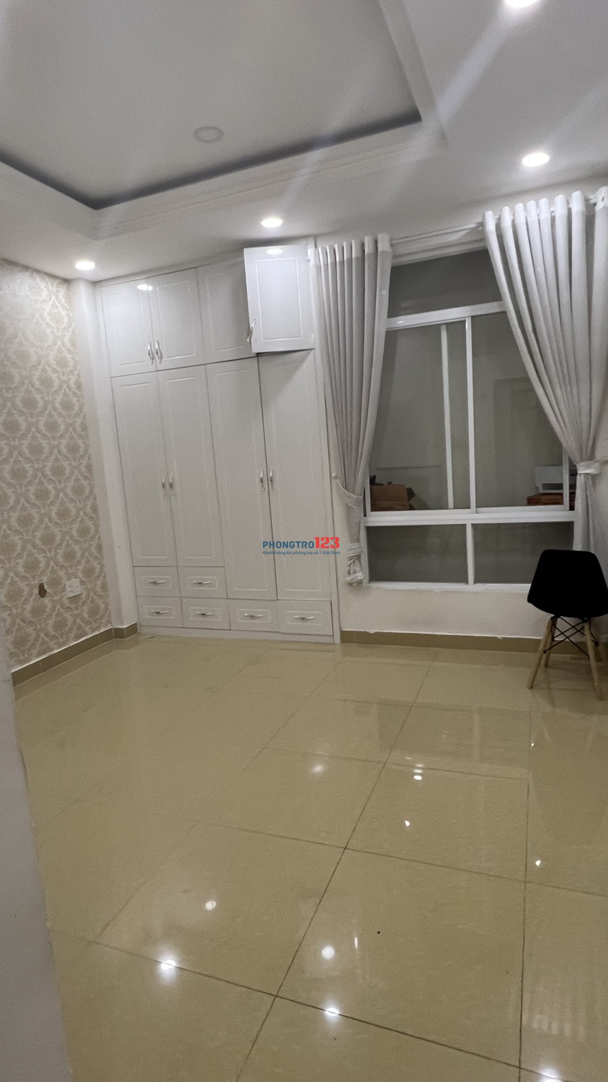 Phòng cho sinh viên thuê, giờ giấc tự do.
