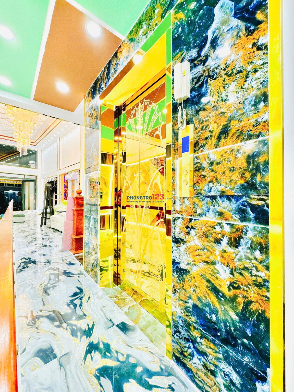 Cho thuê CHDV Cao cấp Âu Dương Lân Q8. Full Nội Thất, Thang Máy, Mới Đẹp, Nhỉnh 5 triệu