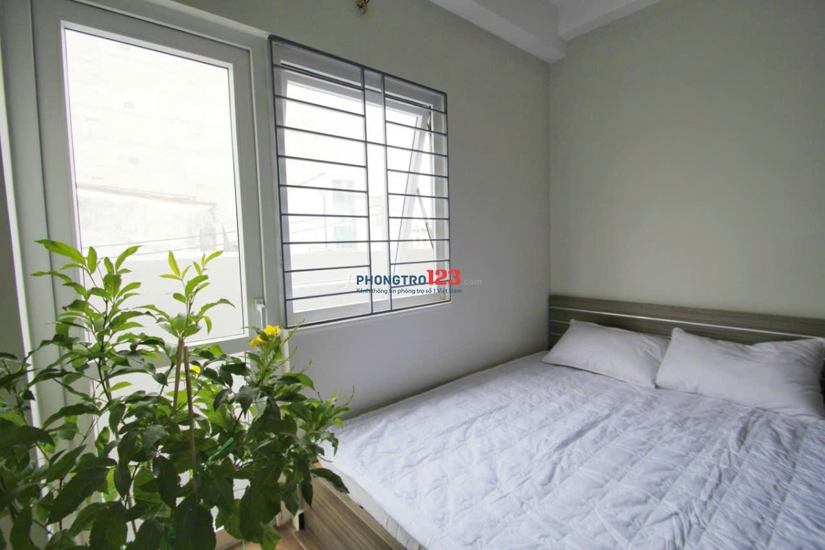 Cho thuê phòng full nội thất ban công quận 4 gần ĐH Nguyễn Tất Thành, ĐH Luật